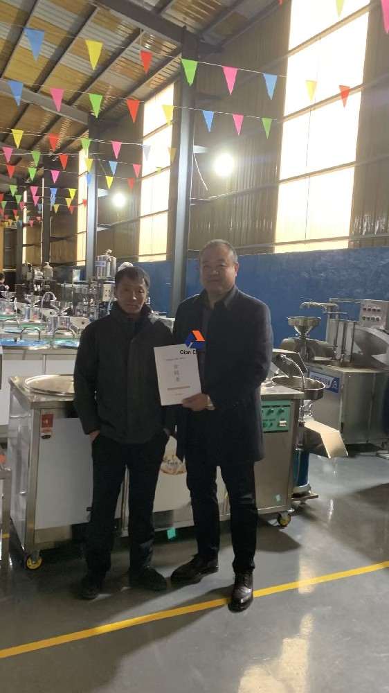 河南客户签约双磨双桶双压榨-全自动豆腐机